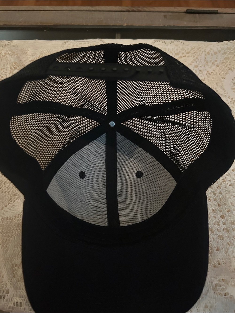 TAKOMO Performance Golf Cap with White Script Logo - Picture 3 of 3